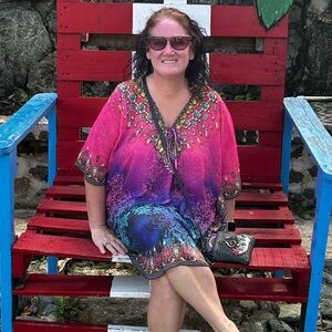 Meet your Posher, Laurie